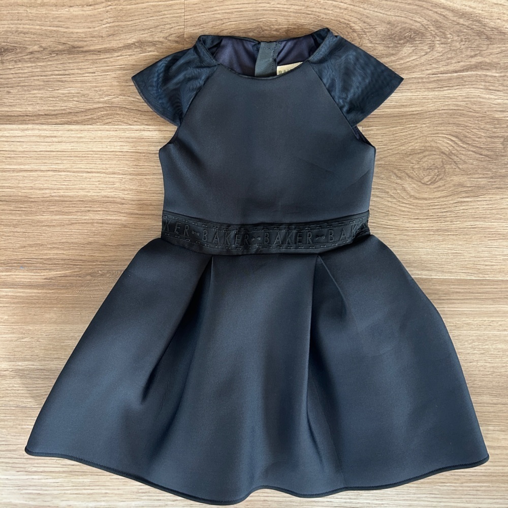 Baker by Ted Baker Toddler Girls Short Sleeve Black Dress Size 2-3 Years NWOT